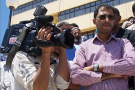 من وقفات سابقة ضد قمع الصحافة في ليبيا الجديدة ( الجزيرة نت).