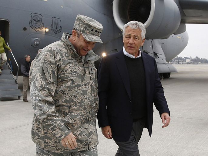 (FILES)US Secretary of Defense Chuck Hagel (R) walks with US General Philip Breedlove, US Air Force Commander for Europe (C) upon Hagel's arrival from Afghanistan at Ramstein Air Base in this March 11, 2013 photo. The United States said March 28, 2013 it was nominating Air Force General Philip Breedlove as the new NATO Supreme Commander, filling the key position a month after top general John Allen stepped aside.