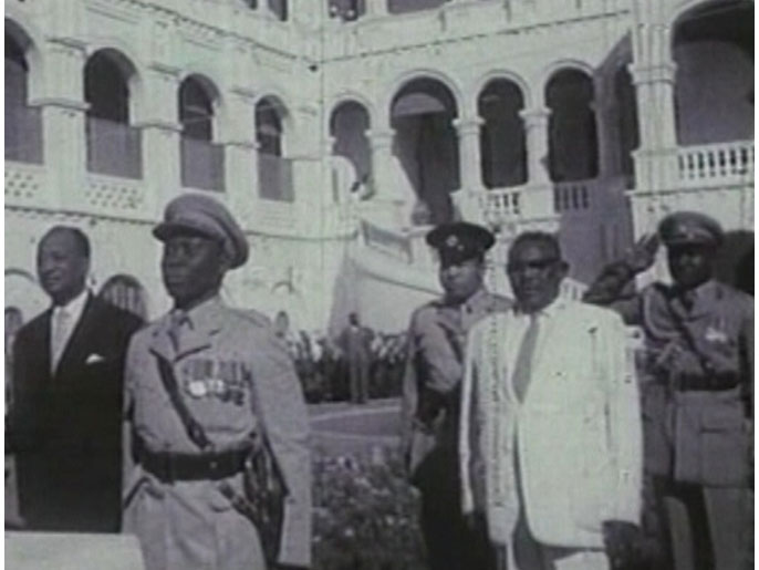 ‪أصبح السودان مستقلا بعد تخلصه من الوجود البريطاني والانفصال عن مصر‬ (الجزيرة)شاهد فيديو الحلقة