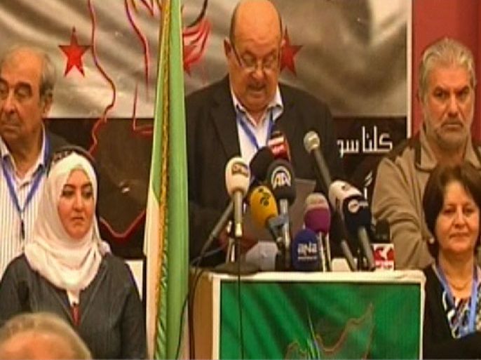 معارضون سوريون من الطائفة العلوية يختتمون مؤتمرهم بالقاهرة