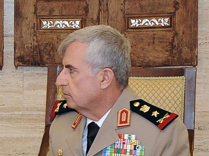 Caption:A handout picture released by Syrian Arab News Agency (SANA), shows Syrian President Bashar al-Assad (L) meeting with Chief of Staff of the Syrian Arab Army General Ali Abdullah Ayoub in Damascus, Syria, 22 July 2012. Syrian President Bashar al-Assad was shown on 22 July state television, his second appearance since a bomb attack in the capital Damascus killed four of his key aides earlier this week.