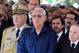 Algerian President Abdelaziz Bouteflika (C), Algerian former President Ali Kafi (2-L), Algerian Army Chief of Staff, Major-General Ahmed Gaid Salah (L), Algerian Senate President Abdelkader Bensalah (2-R) and Morocco Foreign Minister Saad Eddine Othmani (R) pray during funeral of Algerian former President Chadli Bendjedid in El-Alia cemetery in Algiers, Algeria, 08 October 2012. Bendjedid died on 06 October 2012 in Algiers at the age of 83 from cancer. He was the Algerian President from 1979 to 1992. EPA/MOHAMED MESSARA