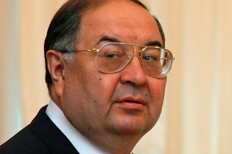 epa02787958 (FILE) A file picture dated 12 May 2008 shows Uzbek-born Russian billionaire and co-owner of Arsenal soccer club, Alisher Usmanov attending an art exhibition at Konstantinovsky Palace in St.Petersburg, Russia. Alisher Usmanov has increased his shareholding in English Premier League soccer club Arsenal FC beyond 29 per cent, Usmanov's Red and White Holding company announced on 21 June 2011. US sports tycoon Stan Kroenke owns 66.64 per cent of the club. EPA/ANATOLY MALTSEV