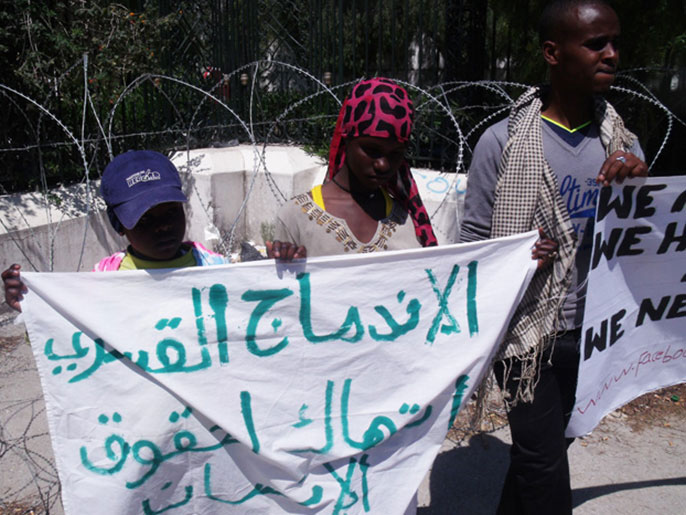 ‪(الجزيرة نت)‬ اللاجئون يطالبون بإعادة توطينهم بالبلدان الغربية