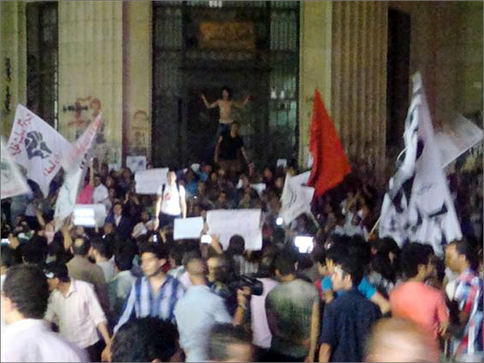 ‪جانب من مظاهرات سابقة لحركة السادس من أبريل‬ (الجزيرة)