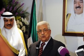 Palestinian President Mahmoud Abbas (C) and Kuwaiti Foreign Minister Sheikh Sabah Al-Khalid (L) at a press conference during the opening ceremony of the Palestinian embassy in Kuwait City, Kuwait, 15 April 2013. According to media reports, Abbas opened an embassy and raised the Palestinian flag over it in Kuwait. This is the first visit by a top Palestinian leader to Kuwait in two decades after diplomatic relations were severed following the Iraqi invasion to its gulf neighbor in 1990.