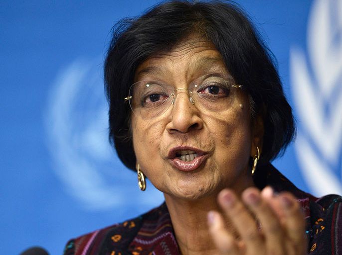 epa03437565 South African Navanethem "Navi" Pillay, UN High Commissioner for Human Rights, speaks during a press conference, at the European headquarters of the United Nations in Geneva, Switzerland, 18 October 2012. Pillay reportedly compared the conflict in Syria to the sectarian war in Bosnia in the 1990s, calling on world powers to step up efforts to bring the violence in Syria to an end. EPA/MARTIAL TREZZINI