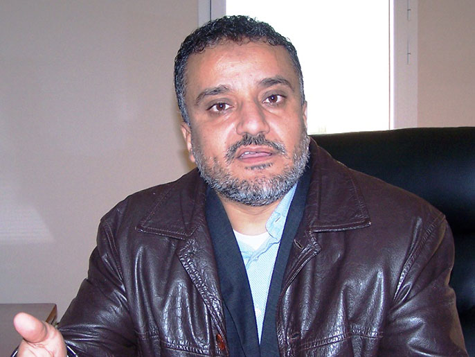 مصطفى الساقزلي: خططنا تسير بالتوازي بين الإدماج المدني والعسكري (الجزيرة نت)