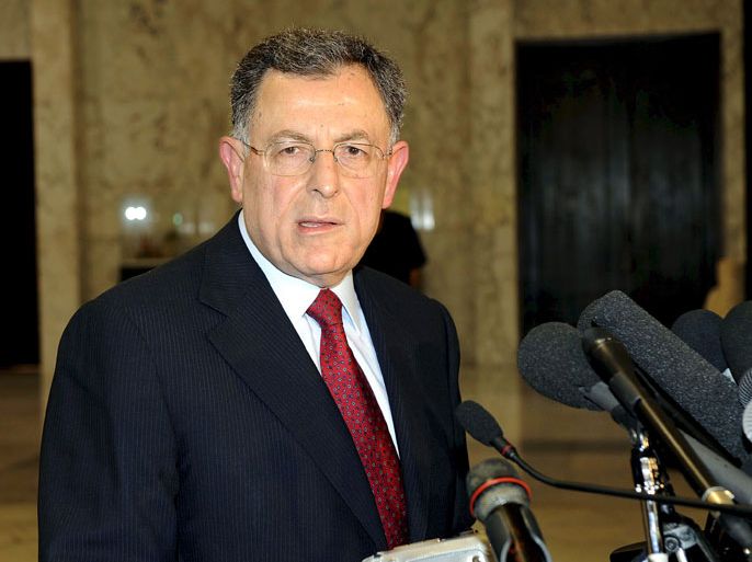 epa01360526 Lebanese Prime Minister Fouad Siniora speaks to media in the presidential palace in Baabda east of Beirut, Lebanon, 28 May 2008. Following a day of consultations with various members of the parliamentary blocs and a meeting with House Speaker Nabih Berri, newly elected President Michel Suleiman appointed Seniora as prime minister to start forming a national unity government EPA/DALATI NOHRA EDITORIAL USE ONLY