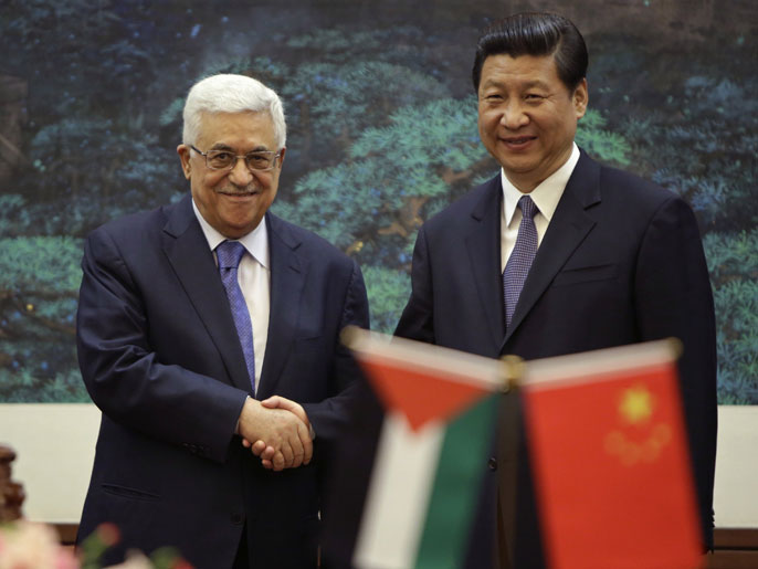 ‪الصين أعلنت خلال استقبالها عباس مبادرة لحل القضية الفلسطينية‬  (الفرنسية-أرشيف)
