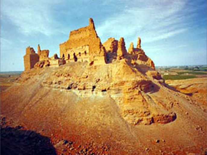 قلعة الرحبة بدير الزور (الجزيرة-أرشيف)