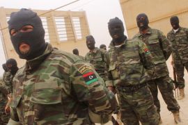 ظروف بنغازي الأمنية استدعت نزول الصاعقة للشوارع ( الجزيرة نت).