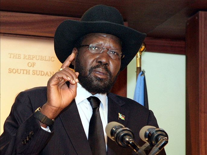 epa03739118 South Sudan's President Salva Kiir delivers a speech on recent conflict with Sudan, in Juba, South Sudan, 10 June 2013. South Sudanese Information Minister Barnaba Mariel Benjamin said on 10 June that troops from Sudan have crossed the border into South Sudan despite a peace agreement. The military incursion was alleged after Sudanese President Omar al-Bashir ordered a halt over the weekend to all of the South's oil transiting through northern pipelines to ports. EPA/PHILLIP DHIL
