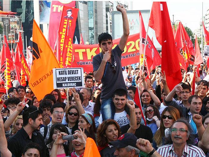 من المظاهرات التي شهدتها العاصمة أنقرة (الفرنسية)