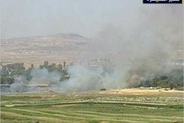 الجيش الحر يسيطر على مدينة القنيطرة ويتحدث عن اشتباكات عنيفة مع قوات النظام قرب مطار دمشق