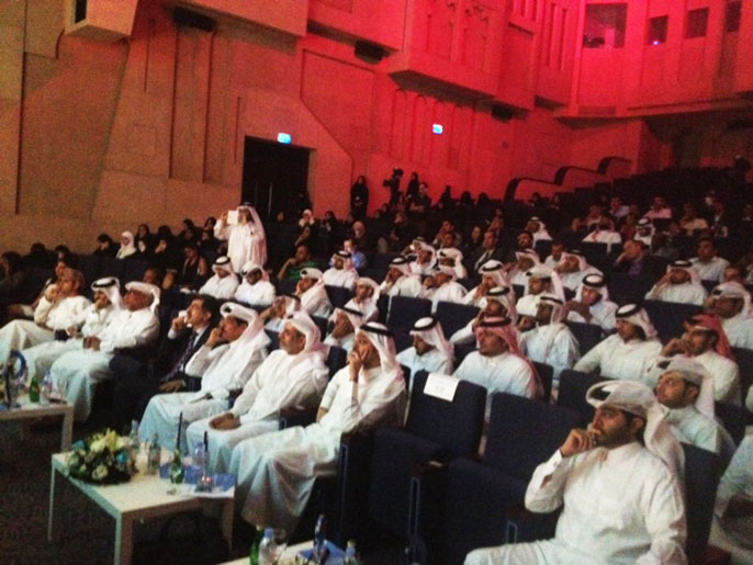 ‪المشاركون في الملتقى شددوا على أنه لم يعد ممكنا السيطرة على المنابر الإلكترونية‬ (الجزيرة نت)