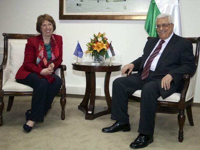 XAG264 - RAMALLAH, WEST BANK, - : EU Foreign Policy Chief Catherine Ashton meets with Palestinian leader Mahmud Abbas in the West Bank city of Ramallah, on June 19, 2013. AFP PHOTO / ABBAS MOMANI