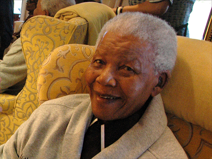 ‪مانديلا‬ مانديلا كان يتمتع شعبية واحترام كبيرين (الفرنسية)