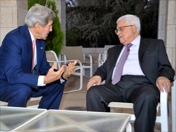‪كيري التقى عباس أمس في الأردن وشرح تفاصيل مقترحه لاستئناف المفاوضات‬ (الفرنسية)