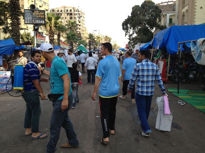 مواطنين مصريين في الشارع