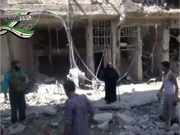 قتلى وجرحى قي قصف لقوات النظام السوري على مخيم اليرموك بدمشق