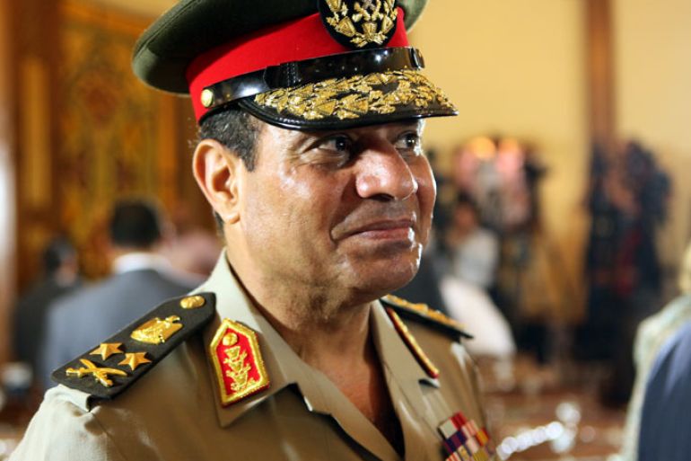 Egyptian Minister of Defense Abdelfattah Said EL-Sisi is seen during a press conference for Egyptian President Mohamed Morsi and the Greek President Karolos Papoulias at the presidential palace, in Cairo, Egypt, 18 October 2012. The President of Greece is on official visit to Cairo