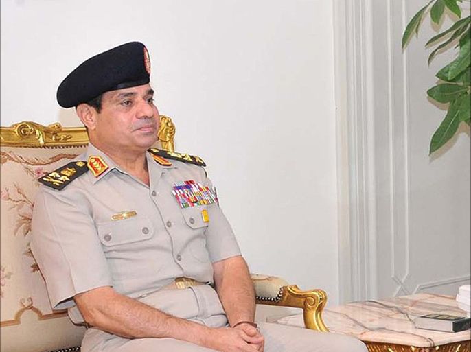 Egypt's interim President Adli Mansour (R) meets with armed forces chief General Abdel Fattah al-Sisi at El-Thadiya presidential palace in Cairo in this handout picture dated July 6, 2013. REUTERS/Egyptian Presidency/Handout (EGYPT - Tags: POLITICS MILITARY) ATTENTION EDITORS - NO SALES. NO ARCHIVES. THIS IMAGE WAS PROVIDED BY A THIRD PARTY. FOR EDITORIAL USE ONLY. NOT FOR SALE FOR MARKETING OR ADVERTISING CAMPAIGNS. THIS PICTURE IS DISTRIBUTED EXACTLY AS RECEIVED BY REUTERS, AS A SERVICE TO CLIENTS