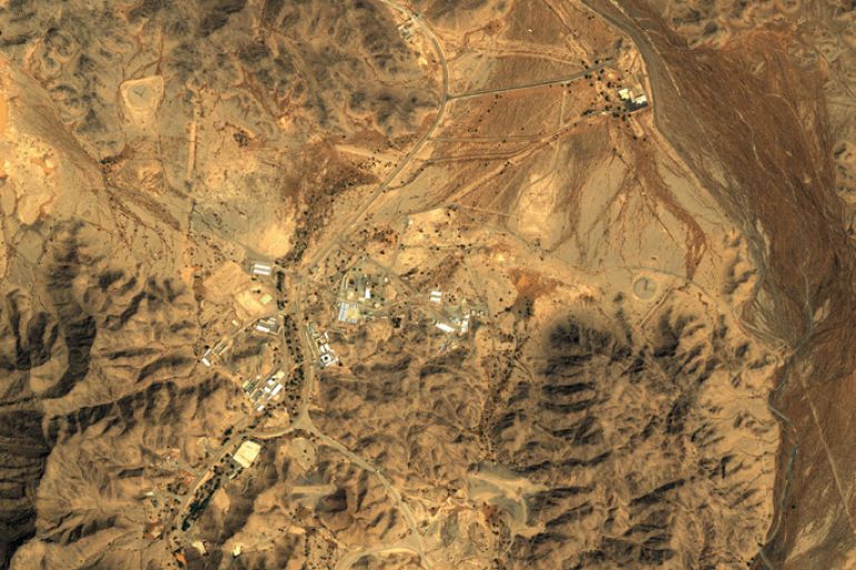 1141 - Al Watah, -, SAUDI ARABIA : This handout image received from IHS Jane’s Intelligence Review/DigitalGlobe on July 11, 2013 shows satellite imagery from March 21, 2013 showing the Al Watah DF-3 complex surface to surface missile facility in Saudi Arabia. Saudi Arabia appears to be targeting both Iran and Israel with ballistic missiles from a previously undisclosed base deep in the desert, a British-based defence analyst said on July 11, 2013. Satellite images show launch pads with some markings pointed towards potential Iranian targets and others towards possible locations in Israel, IHS Jane's Intelligence Review said.RESTRICTED TO EDITORIAL USE - MANDATORY CREDIT " AFP PHOTO / IHS Jane’s Intelligence Review/DigitalGlobe " - NO MARKETING NO ADVERTISING CAMPAIGNS - DISTRIBUTED AS A SERVICE TO CLIENTS