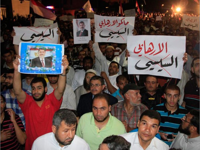 المئات من أنصار الاخوان في الاردن تظاهروا الثلاثاء امام السفارة المصرية تأييدا لمرسي1.jpg