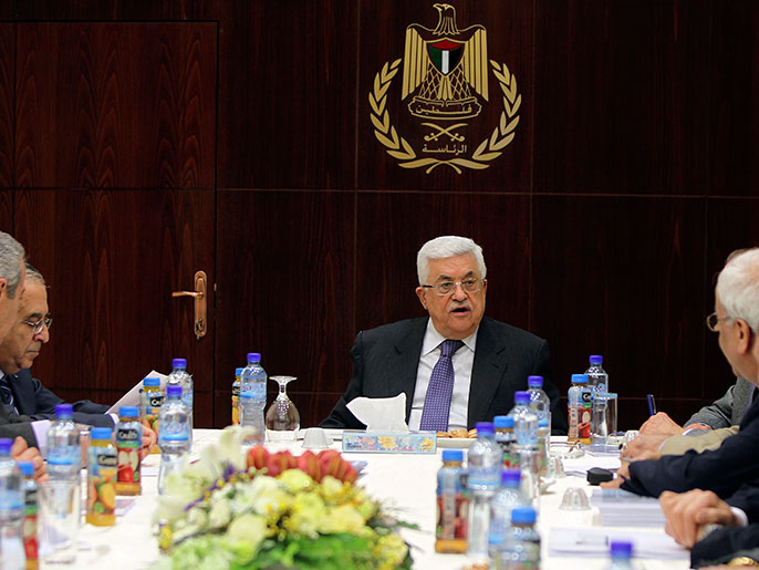 عباس يلتقي اليوم قيادات فلسطينيةلبحث استئناف المفاوضات (الأوروبية-أرشيف)