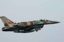 IFM028 - RAMON AIRFORCE BASE, -, ISRAEL : (FILES) A picture taken on November 19, 2008 shows an Israeli airforce F-16I fighter plane taking off at the Ramon Air Force Base, in the southern Israeli Negev desert. An Israeli warplane crashed into the Mediterranean Sea on Jly 7, 2013 following a malfunction although both crew members were rescued unharmed, a military spokesman told AFP. AFP PHOTO/MARINA PASSOS