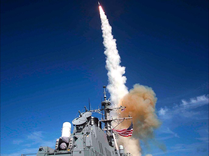 epa01261591 In this U.S. Navy handout dated 22 June 2007 a Standard Missile (SM-3) is launched from the Aegis combat system equipped destroyer USS Decatur during a Missile Defense Agency ballistic missile flight test. Three SM-3 missiles have been modified to intercept the malfunctioning U.S. spy satellite as it passes over the Pacific Ocean. USS Lake Erie and USS Decatur are currently at sea preparing for the mission. EPA/US NAVY/HO BEST QUALITY AVAILABLE, EDITORIAL USE ONLY