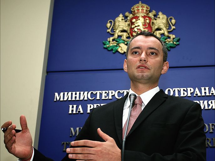 epa01996887 (FILE) A file picture dated 06 October 2009 of Bulgaria's current Defense Minister Nikolay Mladenov during a press conference in Sofia, Bulgaria. Mladenov confirmed on 20 January 2010 that he is going to become Bulgaria's new foreign minister, replacing replacing Rumiana Jeleva. Bulgaria's controversial candidate for the post of European Commissioner, Jeleva dropped her bid on 19 January 2010. She simultaneously stepped down as her country's foreign minister. Members of the parliament (MEPs) had accused the conservative Jeleva of lying about her declaration of financial interests. EPA/LUBOMIR SPIROV BULGARIA OUT