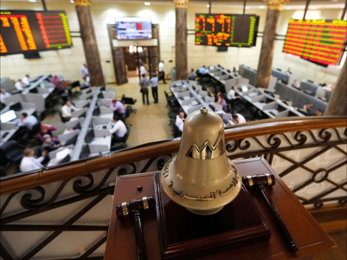 A general view of the Egyptian stock exchange in Cairo August 18, 2013. Egypt's stock market fell sharply on Sunday as it resumed trading after hundreds of people were killed in a crackdown by the army-backed government on supporters of the Muslim Brotherhood. Banks and the stock market reopened for the first time since Wednesday's carnage, with shares rapidly falling 2.5 percent. REUTERS/Louafi Larbi (EGYPT - Tags: POLITICS CIVIL UNREST BUSINESS)