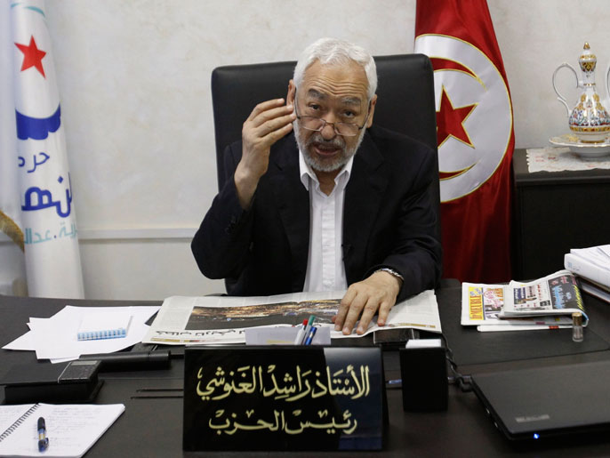 ‪الغنوشي قال إن الجماعات المتهمة بالاغتيال في تونس مخترقة من قوى سياسية داخلية‬ (رويترز)