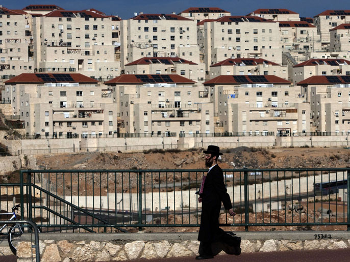 ‪(الفرنسية)‬ إسرائيل تخطط لبناء 5350 منزلا في مستوطنات منذ استئناف محادثات السلام