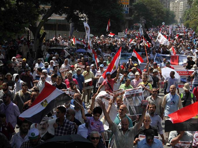استمرار الحشود أبرز سيناريوهات المستقبل لدى مؤيدي مرسي