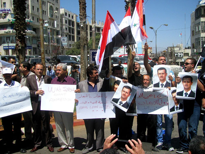 اليسار الفلسطيني تظاهر دعما للأسد ورفضا للضربة العسكرية الغربية (الجزيرة)