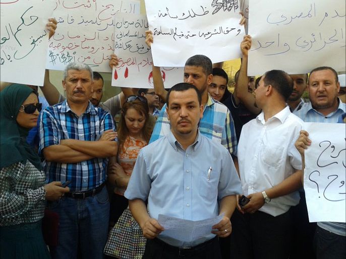 إعلاميون ومثقفون جزائريون ينددون بـ"مجازر" النظام المصري