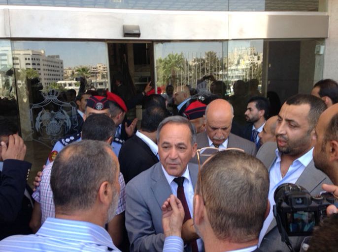 نائب اردني يطلق الرصاص داخل البرلمان