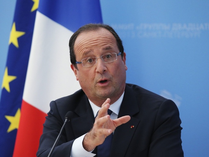 هولاند قال إن فرنسا تبقى مستعدة لمعاقبة النظام السوري بسبب الكيميائي (رويترز)