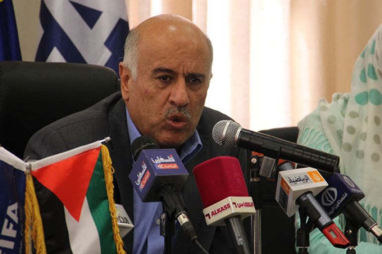 جبريل الرجوب: إصلاح وتطوير وبناء النظام السياسي شأن فلسطيني (الجزيرة)