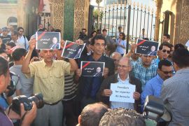 وقفة احتجاجية بالرباط للتضامن مع الصحفي المعتقل علي أنوزلا