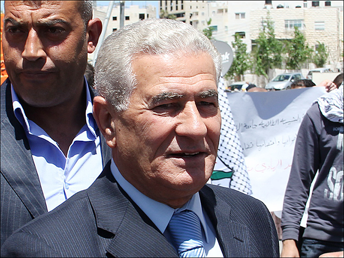 عباس زكي عضو اللجنة المركزية لحركة فتح(الجزيرة)