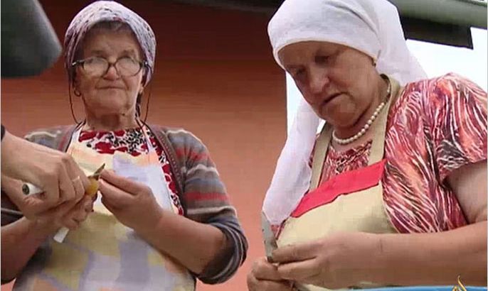 نساء البوسنة يعملن بصناعة وتصدير الحلوى