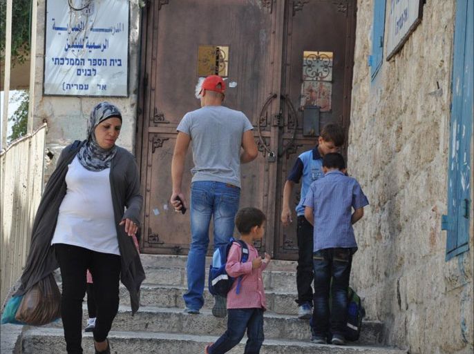 فرض منهاج التعليم الإسرائيلي على مدارس القدس المحتلة