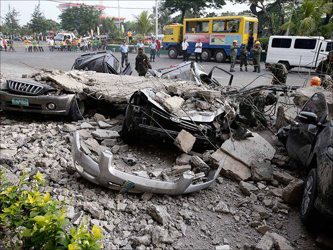 سلطات الفلبين تتوقع اكتشاف المزيد من القتلى لأن عمليات الإنقاذ لا تزال مستمرة (الأوروبية)