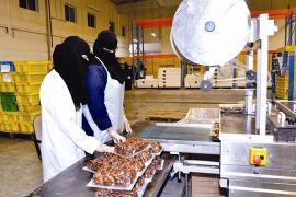 تعد الصناعات الغذائية من أوائل القطاعات التي استطقبت السعوديات.