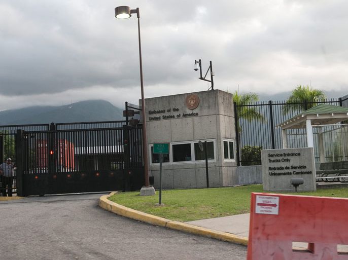 View of the entrance of the US Embassy in Caracas, Venezuela, 30 September 2013. According to media reports on 01 October 2013, Venezuelan President Nicolas Maduro announced 30 September 2013 the expulsion of US Business Commissioner Kelly Keiderling, and two diplomats from the country, giving them a 48 hours deadline to leave, due to claims they allegedly met with the opposition to encourage ‘sabotage’ against his nation. EPA/BORIS VERGARA