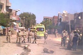 قوات الجيش منتشرة في شوارع دلجا بعض سقوط قتلى
